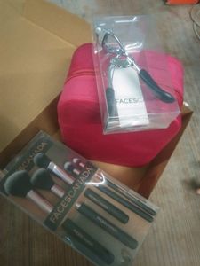 Faces Canada jewellery Box And Eyelash Cu