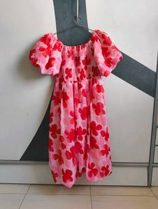 BEAUTIFUL TRENDING FLORAL DRESS