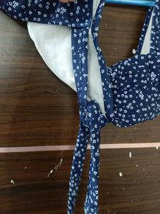 Floral print bra