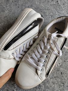 Wrogn Women&#39;s White Sneakers