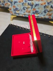 8 Red Velvet Pendant Empty Box