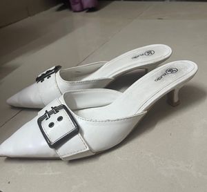 ZUDIO White Kitten Heels
