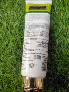 Cow Yogurt Mashobra Wild Honey Facewash
