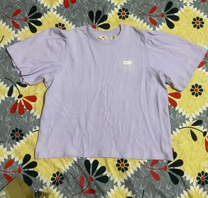 Authentic Levis Tshirt