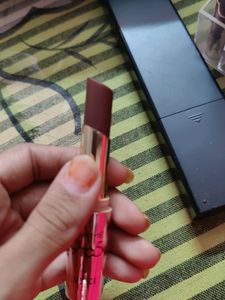 Lakme 9 to 5