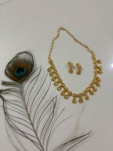 Gold-toned Necklace &amp; Earring Set