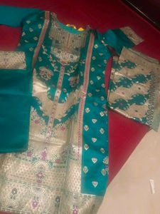 Pretty Party Wear silk Suit