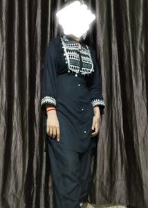 Embroidered Black Kurti