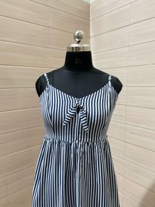 H&amp;M Pintresty Striped Tie-Front Dress