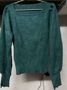 Green Puff Sleeve Top💚🌲