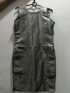 🆕️ Tailormade Festive Brocade Kurti
