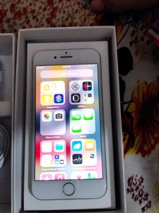 I Phone 7 32 Gb Box Not Original Chargger And Earphones Original With Brand New Condition