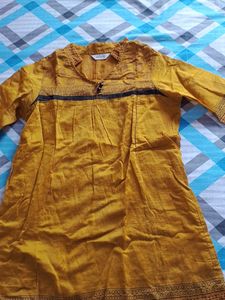 Akkriti Short Kurti