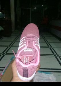 Girls Fancy Shoes 👟Size,4,5,6,7.
