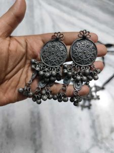 Black Polish Choker Set