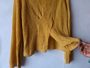 Gorgeous mustard glittery cutout sweater ✨