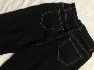 Black Thread Details Denim 🎀💖
