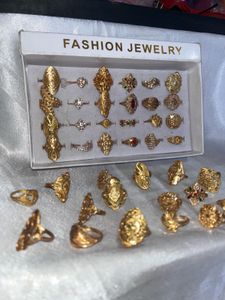 Gold Fashion Rings Set