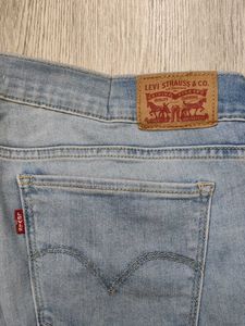 Ma2130 Levi&#39;s jeans waist 36 inches
