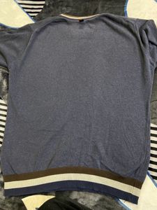 Navy blue wool Sweater With Retro Design Thrift