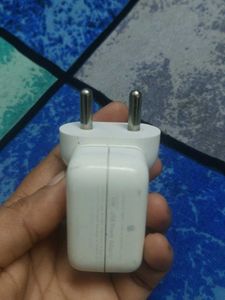 Apple 10W Adapter