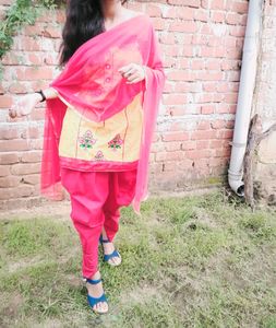 Very Beautiful Patiala Punjabii Suit