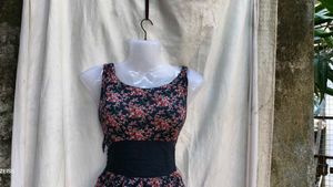 362610. Floral Print Dress