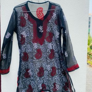 ❗️❗️Amazing Chikankari Short Kurti❗️❗️