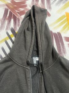 H&amp;M Grey Zipped Hoodie For Women Size-M
