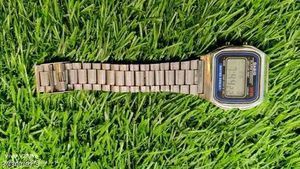 New Vaintag Digital Watch