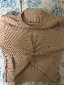 Soft Glow Cream Wool Crop Top – Long Sleeve Cozy C