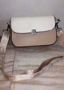 SALE imported Quality Sling Bag 🆕