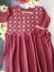 It&#39;s A Very Beautiful Naira Cut fabric  Comfortabl