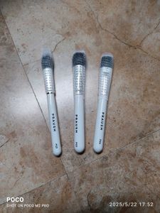 Praush beauty 3 Face brushes Brand new