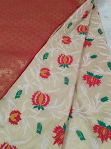 Stunning Floral Silk Sari...