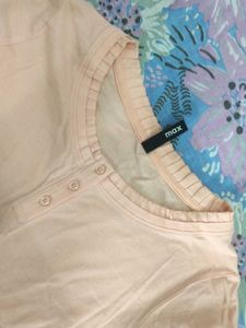 Max Tshirt In Peach Colour