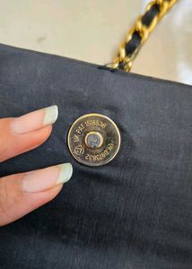 Elegant Black Chain Shoulder Bag