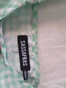 Womens New SASSAFRAS Top ❤️