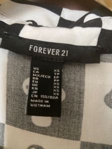 Forever 21 Women’s Checkered Shirt (xs)