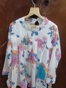 Floral Print Top🌸🤌