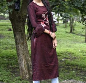 Elegant Maroon Embroidered Kurta