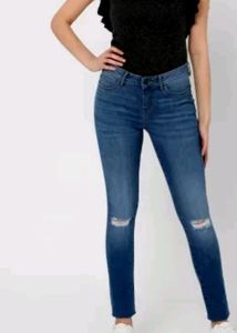 Blue Torn Stretchable Jeans For Women