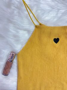 Black- Hearted Yellow Top