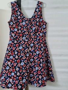 FOREVER 21 - Floral Print Dress