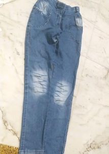Top and Jeans Sat