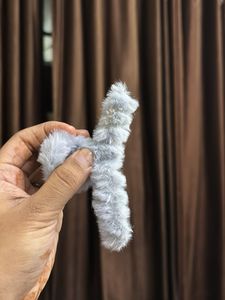 fur Clutchers