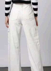 OUTRYT White Cargo Jeans