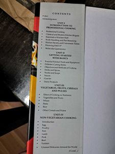 THE CHEF (Hotel Management Book)