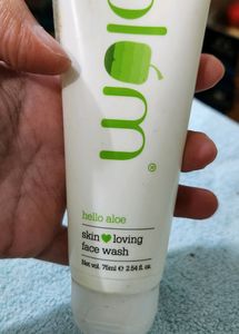Plum Goodness Hello Aloe Face Wash