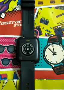 boAt Smart Watch SN0822